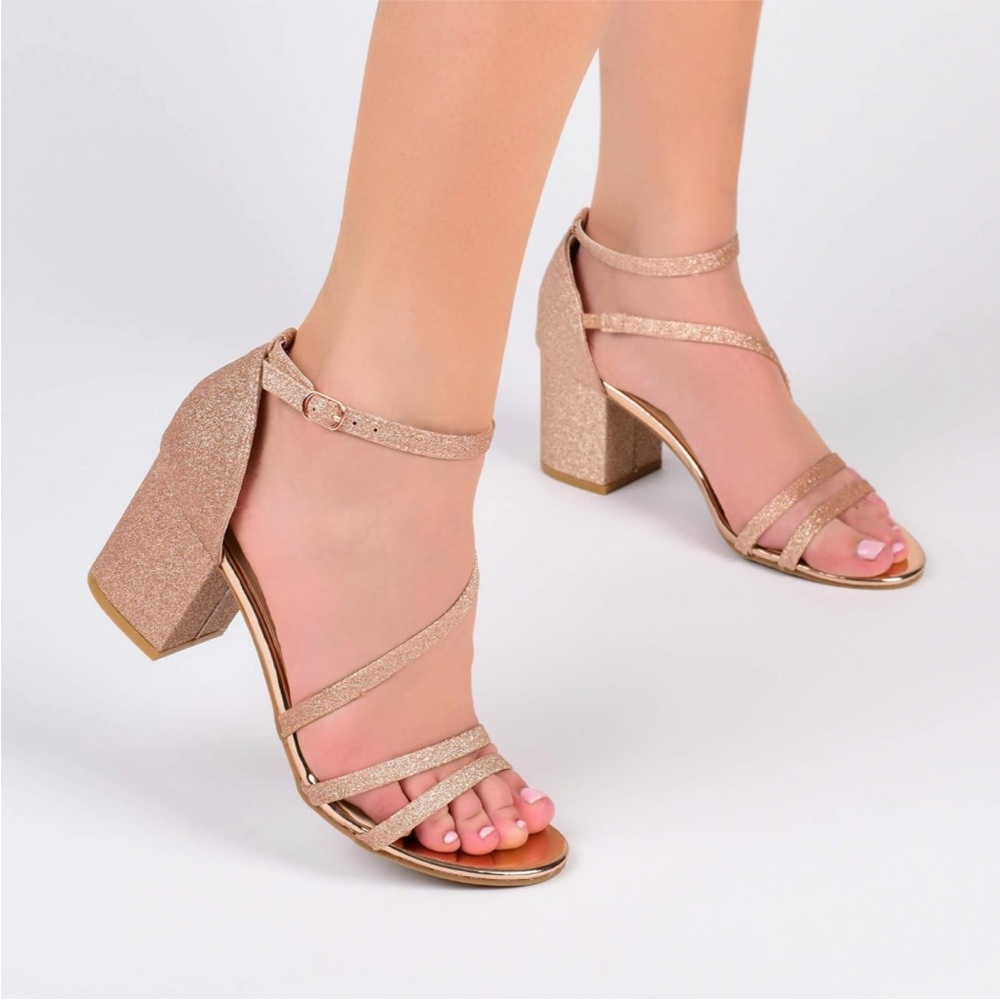 5/$25 rose gold glitter pumps